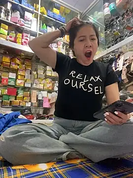 Snapshot of Cesywet chatting on March 2025 07:03:02 AM Cesywet online show from March 2025 07:03:02 AM