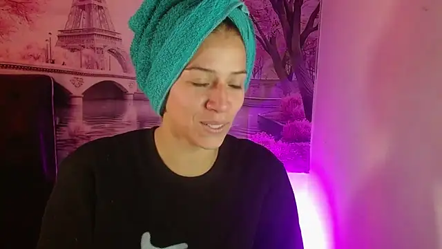 Snapshot of daniela_rivasth chatting on February 2025 11:45:01 PM daniela rivasth online show from February 2025 11:45:01 PM