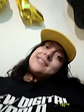 CORALINE GREYM online show from October 2025 07:31:02 AM