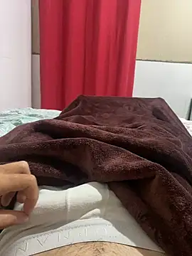 novinhoroludo8 online show from April 2026 11:58:01 PM