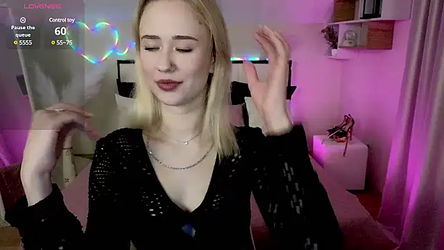 SashaBrooks online show from February 2025 07:00:01 PM