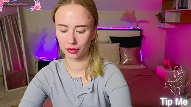 SashaBrooks online show from November 2025 02:07:01 PM