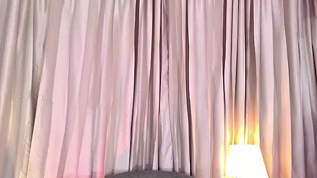 candyy bella online show from March 2026 01:15:02 PM