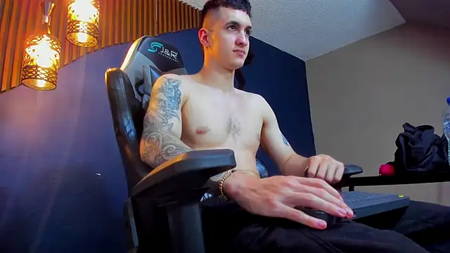 JacksonOlsenn online show from March 2025 06:12:02 PM