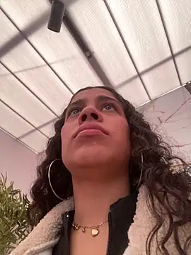 NINA 18 YEARS online show from October 2025 06:51:01 PM