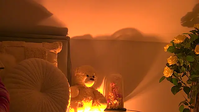 AngeliqueSkye online show from December 2025 04:11:02 AM