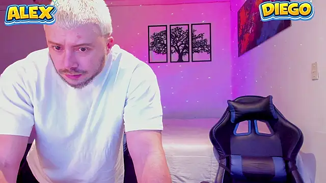 Snapshot of AlexJaz11 chatting on June 2026 01:36:02 AM AlexJaz11 online show from June 2026 01:36:02 AM