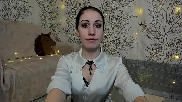 Snapshot of Mary0Lou chatting on December 2024 03:04:01 AM Mary0Lou online show from December 2024 03:04:01 AM