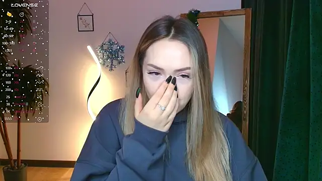 Evia r0se online show from January 2025 08:21:02 AM