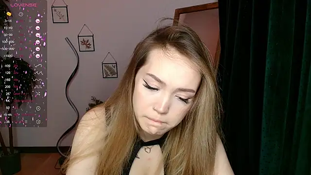 Evia r0se online show from January 2025 10:50:02 AM