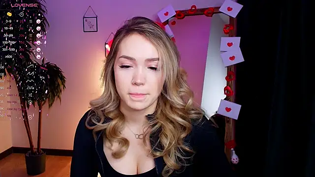 Evia r0se online show from February 2025 11:07:02 AM