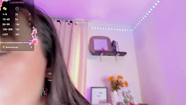 lila rush online show from November 2025 08:21:02 PM