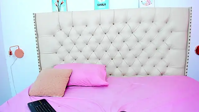 Snapshot of Kim_Eli chatting on January 2025 07:44:02 PM Kim Eli online show from January 2025 07:44:02 PM