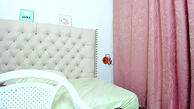 Snapshot of Kim_Eli chatting on January 2025 10:47:02 PM Kim Eli online show from January 2025 10:47:02 PM