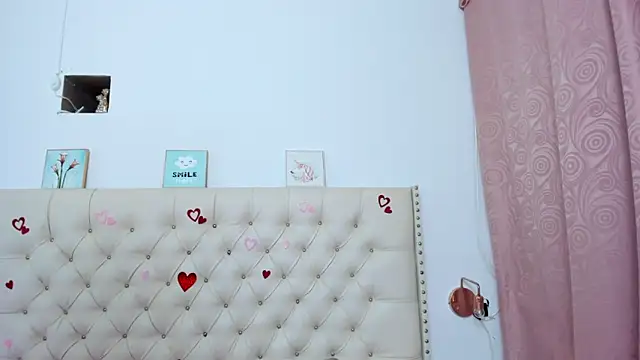 Snapshot of Kim_Eli chatting on February 2025 11:30:01 PM Kim Eli online show from February 2025 11:30:01 PM