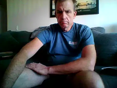 Snapshot of Firedad72FD chatting on December 2024 06:28:01 PM Firedad72FD online show from December 2024 06:28:01 PM