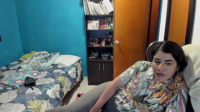 peanut tangerine online show from October 2025 11:02:01 PM