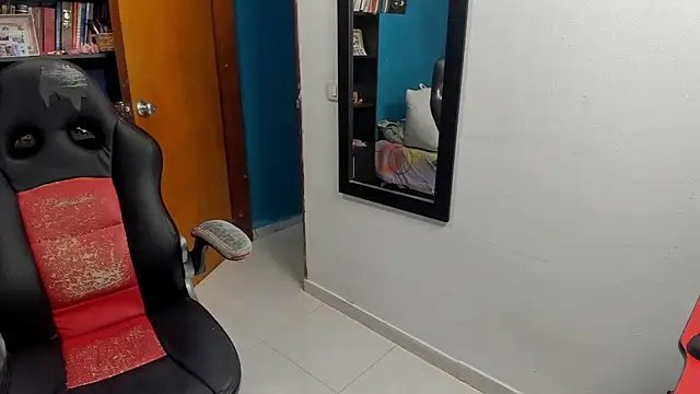 peanut tangerine online show from December 2025 11:54:01 PM