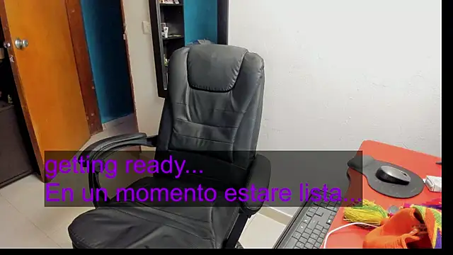 Snapshot of peanut_tangerine chatting on May 2026 11:10:01 PM peanut tangerine online show from May 2026 11:10:01 PM