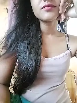 MISSQUEEN48 online show from May 2026 06:21:03 AM