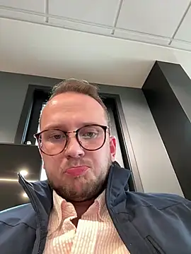 thehornyguy97 online show from April 2026 02:40:01 PM