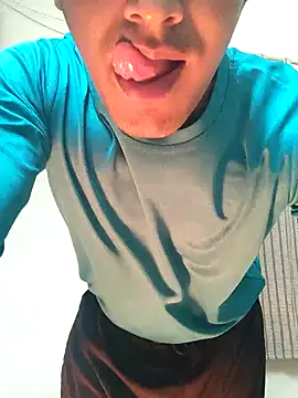 Snapshot of Wild-Honey chatting on December 2024 12:51:02 AM Wild-Honey online show from December 2024 12:51:02 AM