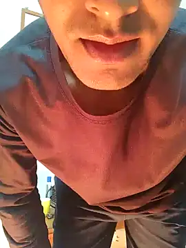 Snapshot of Wild-Honey chatting on December 2024 02:30:01 AM Wild-Honey online show from December 2024 02:30:01 AM