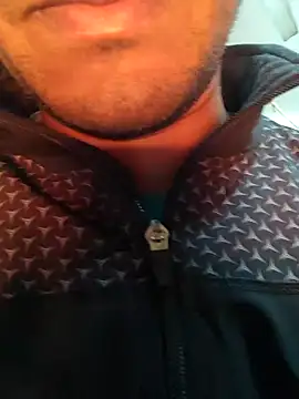 Snapshot of Wild-Honey chatting on December 2024 01:36:02 AM Wild-Honey online show from December 2024 01:36:02 AM