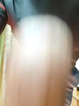 Snapshot of Wild-Honey chatting on January 2025 03:04:01 PM Wild-Honey online show from January 2025 03:04:01 PM