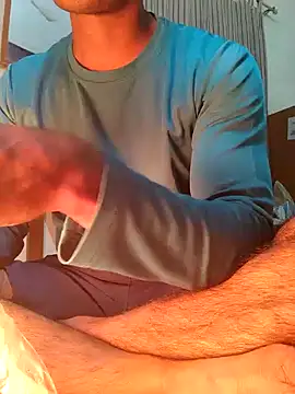 Snapshot of Wild-Honey chatting on January 2025 03:50:01 PM Wild-Honey online show from January 2025 03:50:01 PM