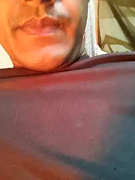 Snapshot of Wild-Honey chatting on January 2025 10:40:01 AM Wild-Honey online show from January 2025 10:40:01 AM