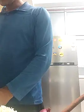 Snapshot of Wild-Honey chatting on September 2025 12:43:01 AM Wild-Honey online show from September 2025 12:43:01 AM