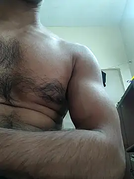 Snapshot of Wild-Honey chatting on September 2025 02:56:02 AM Wild-Honey online show from September 2025 02:56:02 AM