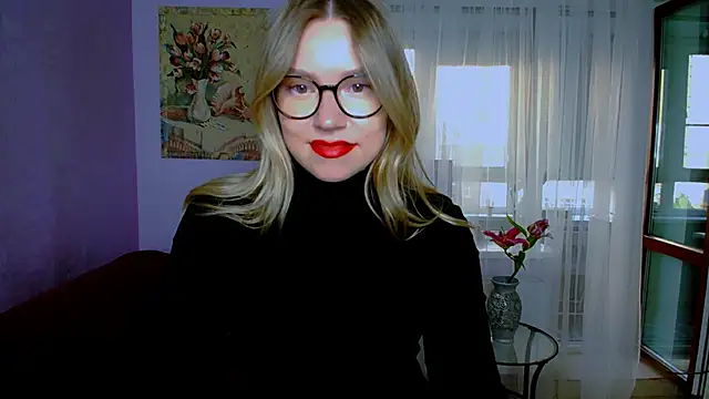 Snapshot of TaylorBre chatting on September 2025 05:32:01 AM TaylorBre online show from September 2025 05:32:01 AM