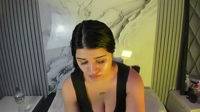 venusowen  online show from February 2026 12:14:02 PM