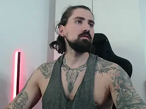 Snapshot of MateoHunk chatting on October 2025 11:09:02 AM MateoHunk online show from October 2025 11:09:02 AM