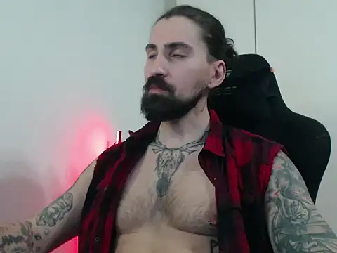 Snapshot of MateoHunk chatting on February 2026 05:05:02 PM MateoHunk online show from February 2026 05:05:02 PM