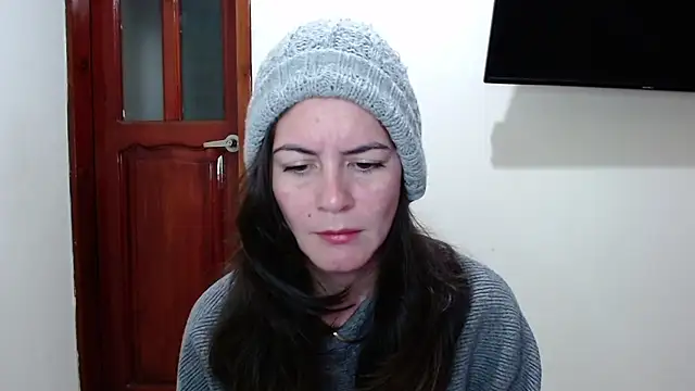 Snapshot of Hanny_24 chatting on June 2026 09:15:02 AM Hanny 24 online show from June 2026 09:15:02 AM