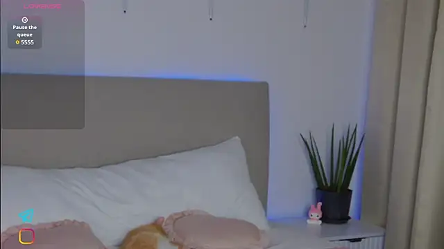 Lisa Moones online show from January 2025 06:25:01 PM