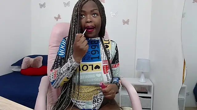  Zooee online show from January 2025 11:43:02 AM