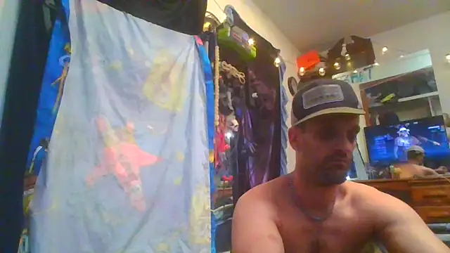 Snapshot of slinginbigD chatting on January 2025 02:28:02 PM slinginbigD online show from January 2025 02:28:02 PM
