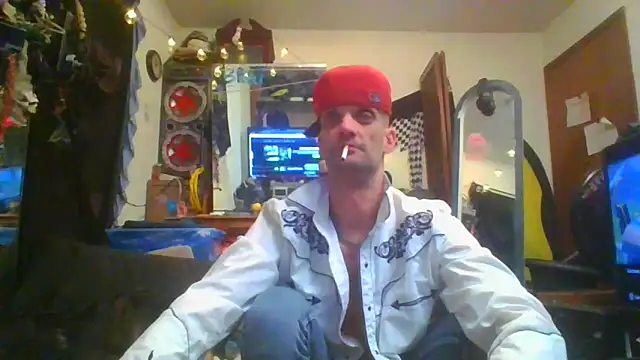 Snapshot of slinginbigD chatting on January 2025 09:55:01 AM slinginbigD online show from January 2025 09:55:01 AM