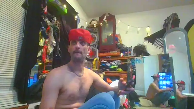 Snapshot of slinginbigD chatting on January 2025 08:22:01 AM slinginbigD online show from January 2025 08:22:01 AM