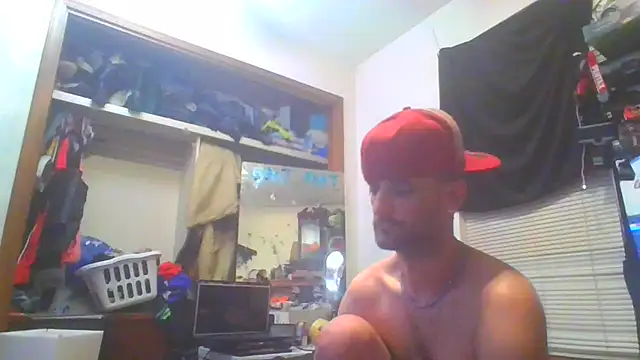 Snapshot of slinginbigD chatting on February 2025 12:37:01 PM slinginbigD online show from February 2025 12:37:01 PM