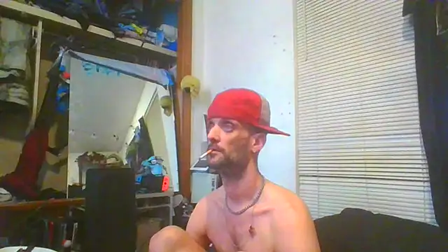 Snapshot of slinginbigD chatting on February 2025 10:42:02 AM slinginbigD online show from February 2025 10:42:02 AM