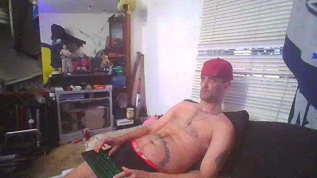 Snapshot of slinginbigD chatting on February 2025 01:59:01 PM slinginbigD online show from February 2025 01:59:01 PM