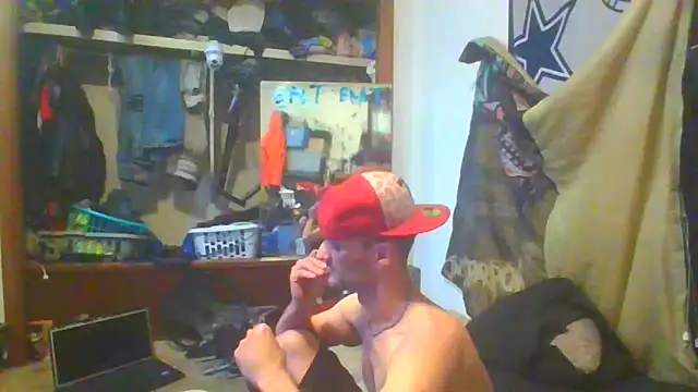 Snapshot of slinginbigD chatting on February 2025 07:26:02 AM slinginbigD online show from February 2025 07:26:02 AM