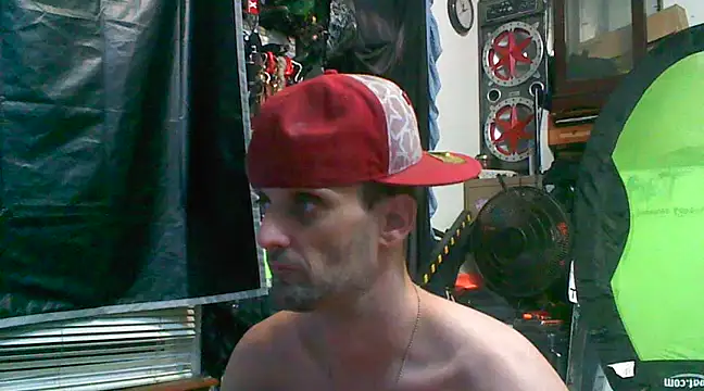 Snapshot of slinginbigD chatting on March 2025 05:53:02 AM slinginbigD online show from March 2025 05:53:02 AM