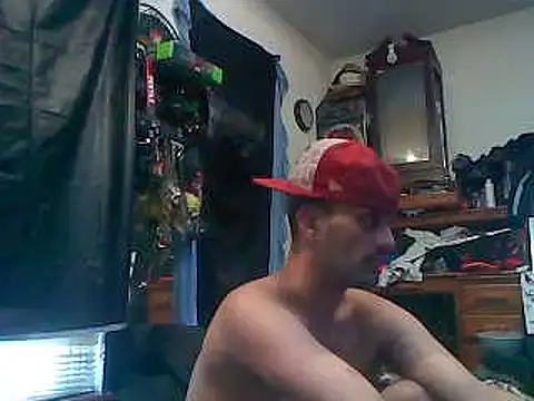 Snapshot of slinginbigD chatting on March 2025 05:43:02 PM slinginbigD online show from March 2025 05:43:02 PM