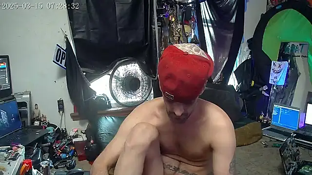 Snapshot of slinginbigD chatting on March 2025 01:29:01 PM slinginbigD online show from March 2025 01:29:01 PM